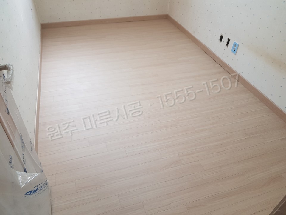 원주 학성동 마루 시공 한솔 SB 제너럴오크 강마루 시공 후